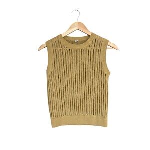 Uniqlo Mesh Crew Neck Sleeveless Short Sweater